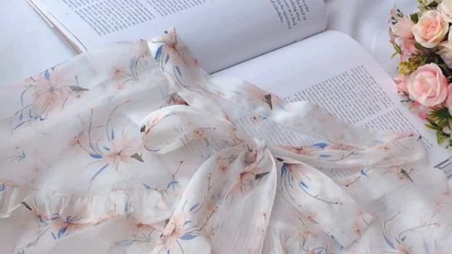 [해외] 0005_650 베리안나 벚꽃 패턴 여리핏 레이스 데일리 블라우스
